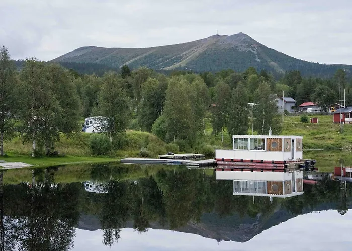 Nybyggd 8-Baeddars Skidstuga I Lofsdalen